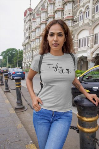 Taylor Swift Autograph T-Shirt